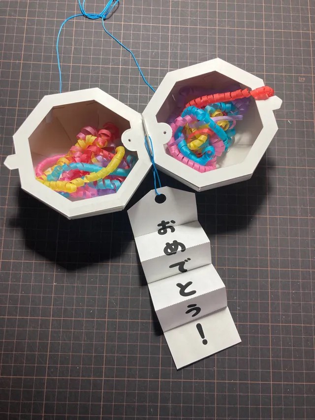 くす玉工作の制作過程